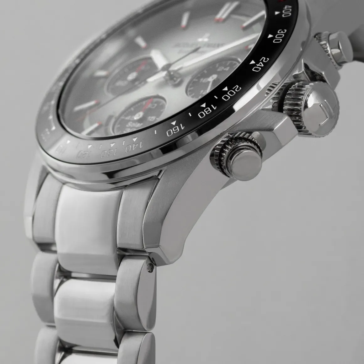 Jacques Lemans Eco Power 50-1A Herrenuhr Ø 42,0mm Hot