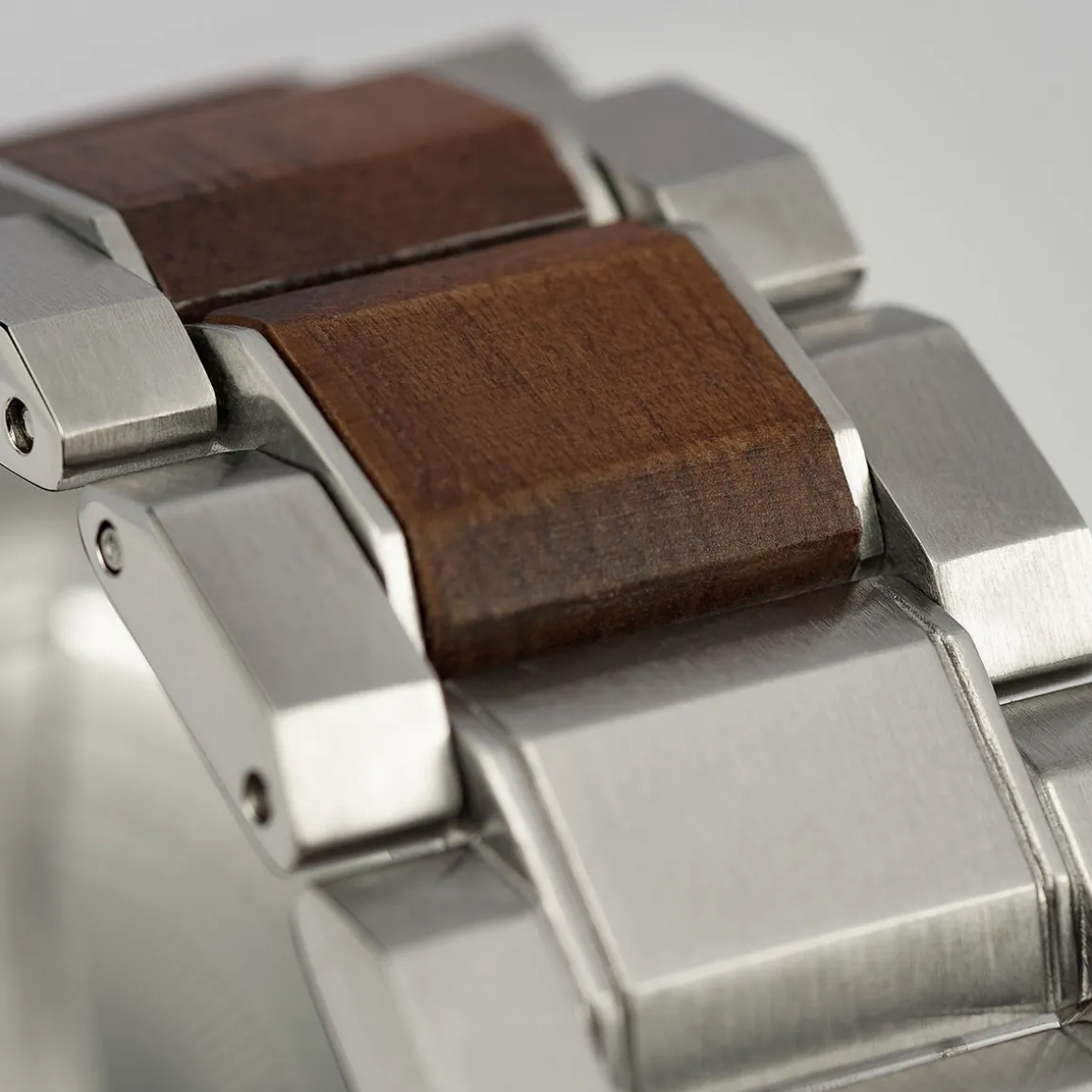 Jacques Lemans Eco Power 1-2115J Herrenuhr Ø 44,0mm Clearance